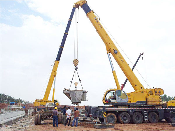 如何購(gòu)買(mǎi)一臺(tái)好的隨車(chē)吊？購(gòu)買(mǎi)隨車(chē)吊注意事項(xiàng)